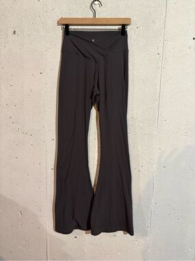 UEU High Waisted Flare Leggings | Size: Medium | Color: Gray
